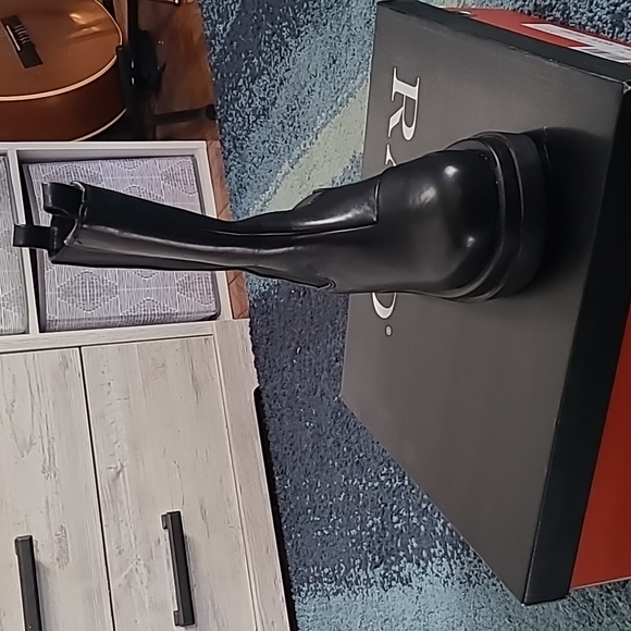 Brand New Black lug Sole Chelsea Boots - Picture 5 of 5